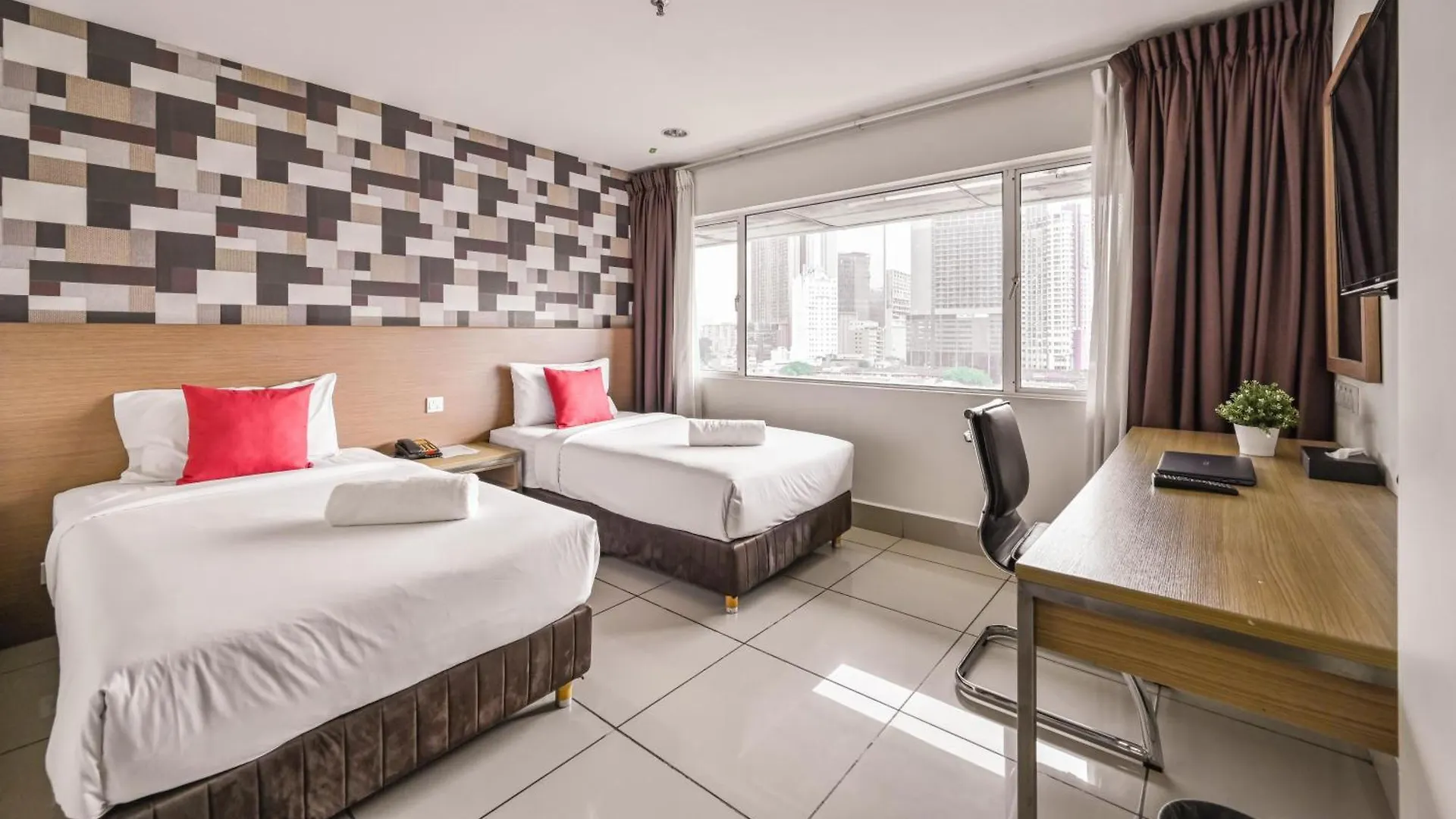 Hotel Pudu Plaza Куала-Лумпур 3*,